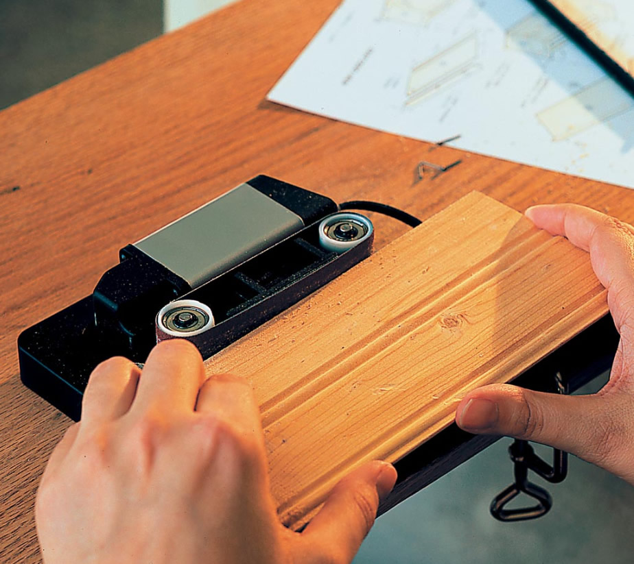 32323b Minitool Banschleifertisch